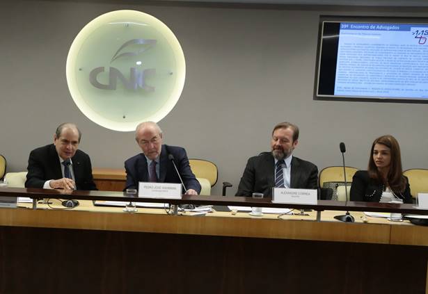Tadros incentiva empresários  a continuar investindo no Brasil