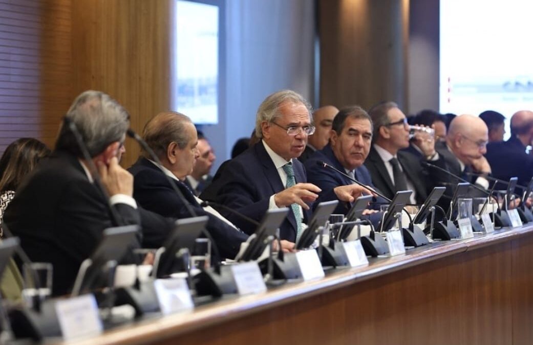 Ministro Paulo Guedes apresenta perspectivas do cenário económico à CNC